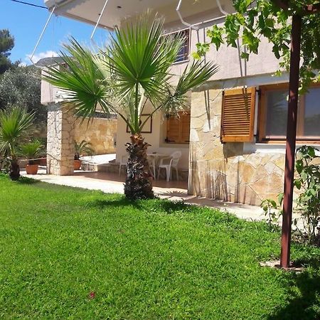 Porto Vito Apartment Aigosthena Luaran gambar
